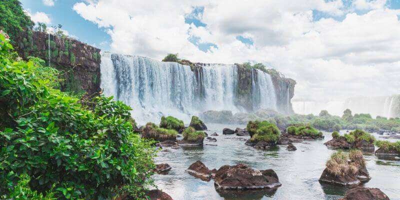 Escapadas para el Fin de Semana Largo de Semana Santa 2024: Planes Imperdibles 3 Fin de Semana Largo Cataratas del Iguazú