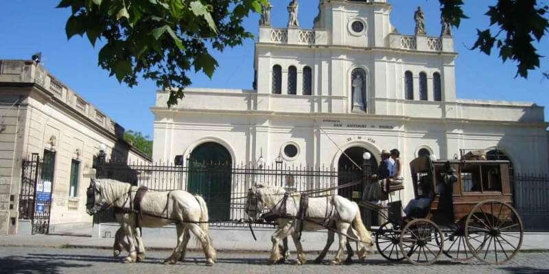 Carnaval sobre ruedas: las 5 mejores escapadas en moto desde Buenos Aires 1 areco turismo 1 1140x855 1
