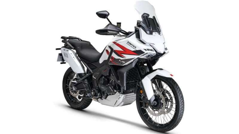 La Zontes 703F: La moto trail china que sorprende 4 moto trail zontes 703 f faro lanzamiento estudio