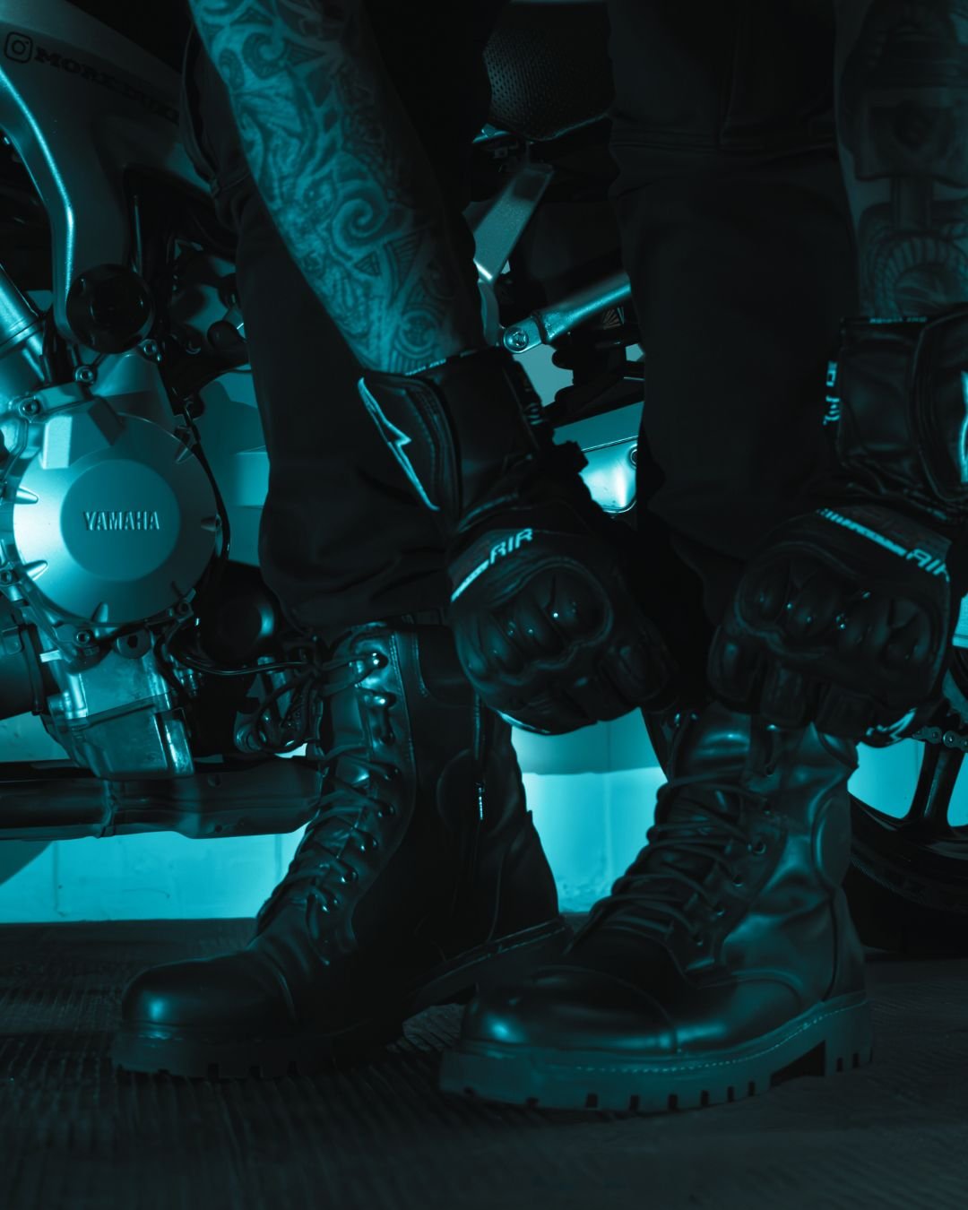 Botas para moto en uso