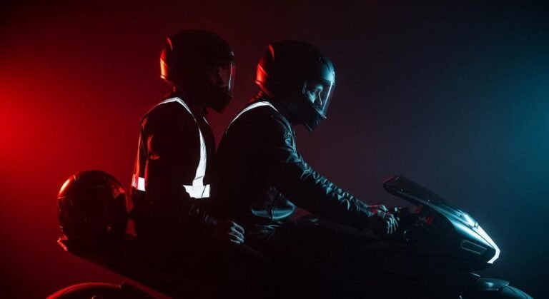 Trabajar como moto chofer: requisitos y apps en argentina